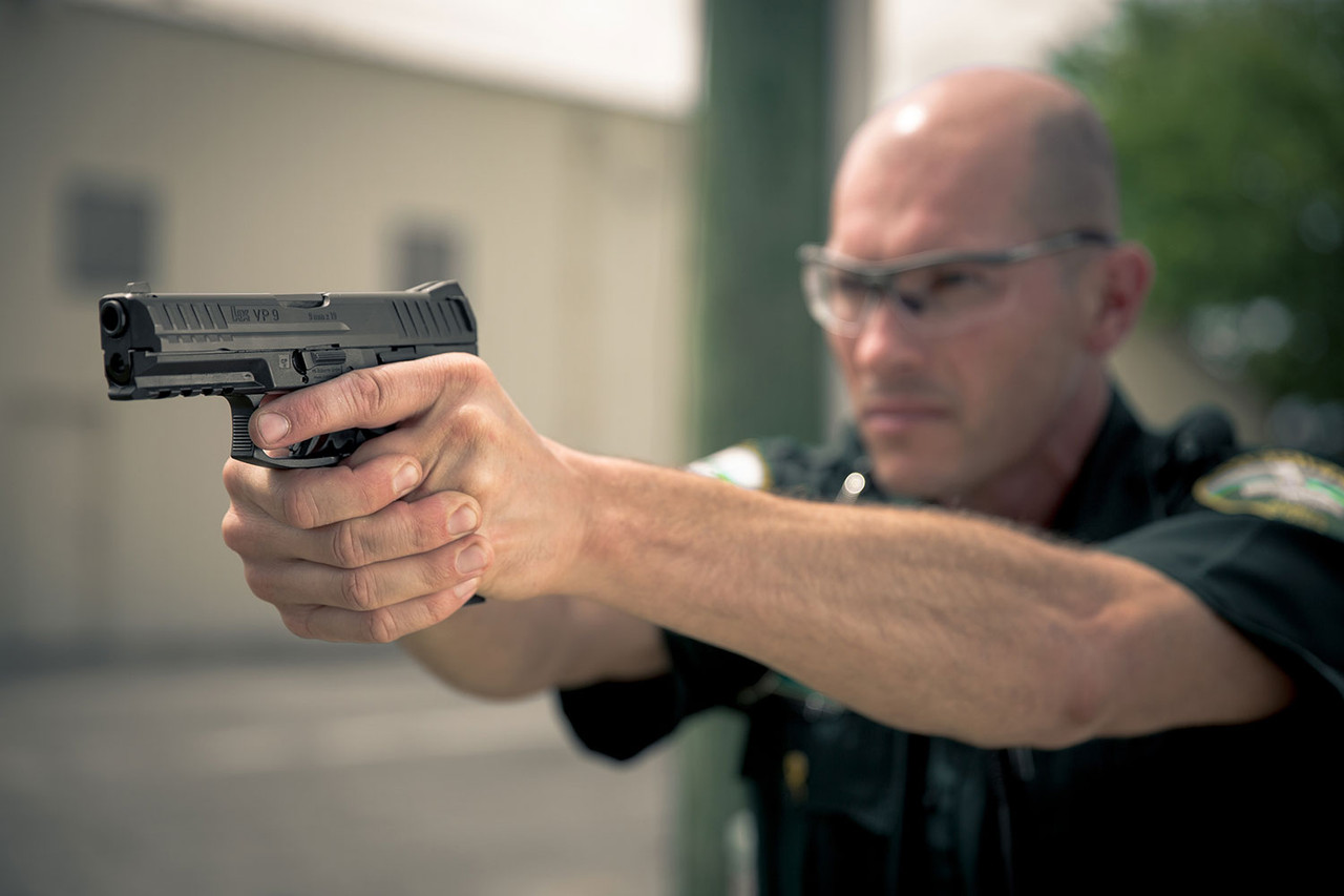HK VP9 9mm, 4" Barrel, 3-Dot Sights, Black, 10rd - Image 2